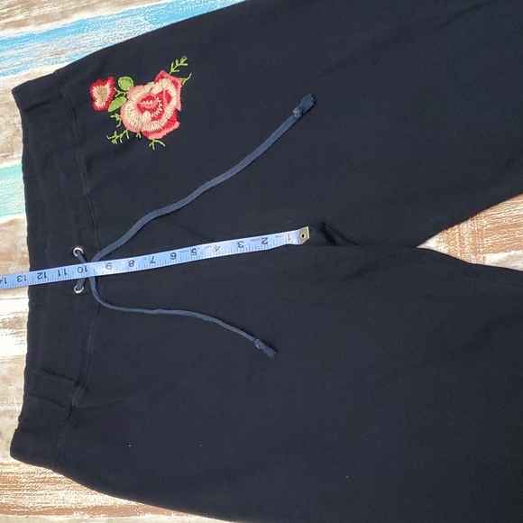 Vintage Hana Sport Floral Embroidered Drawstring Lounge Pants Joggers - Picture 5 of 8